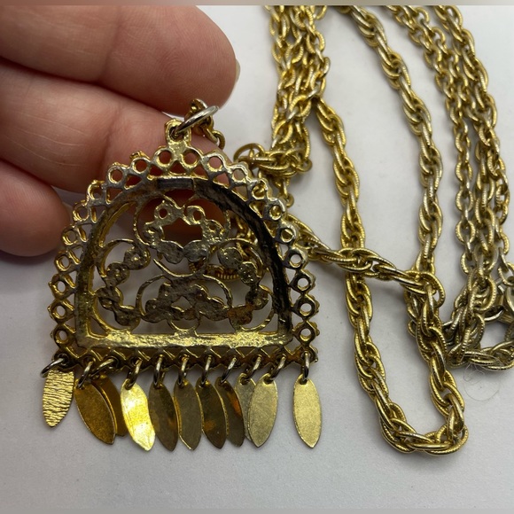 Vintage Multi Chain Gold Tone Necklace Ornate Scroll Open Work Pendant & Dangles - Picture 3 of 5
